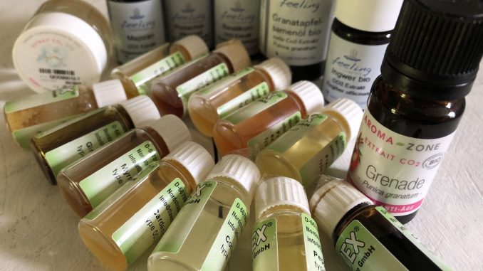 CO2_Naturduefte_Auswahl Eliane Zimmermann Schule für Aromatherapie